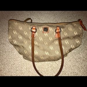 Authentic!!! Dooney & Bourke Tote