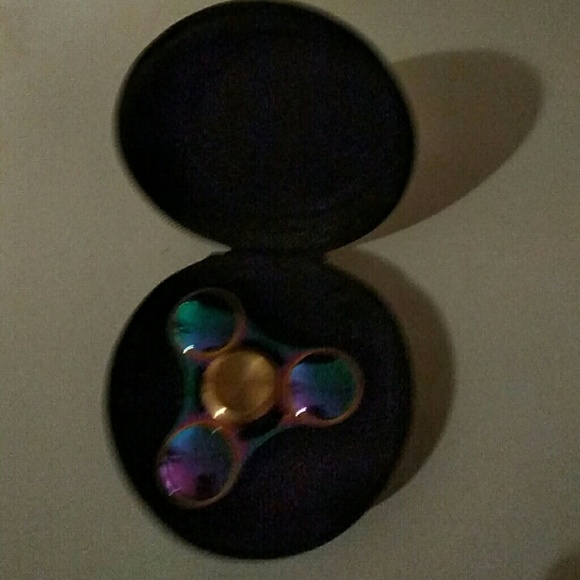 Metal rainbow fidget spinner - Picture 1 of 2