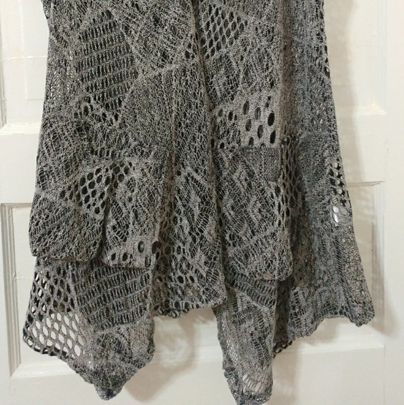 Tunic - Picture 4 of 4