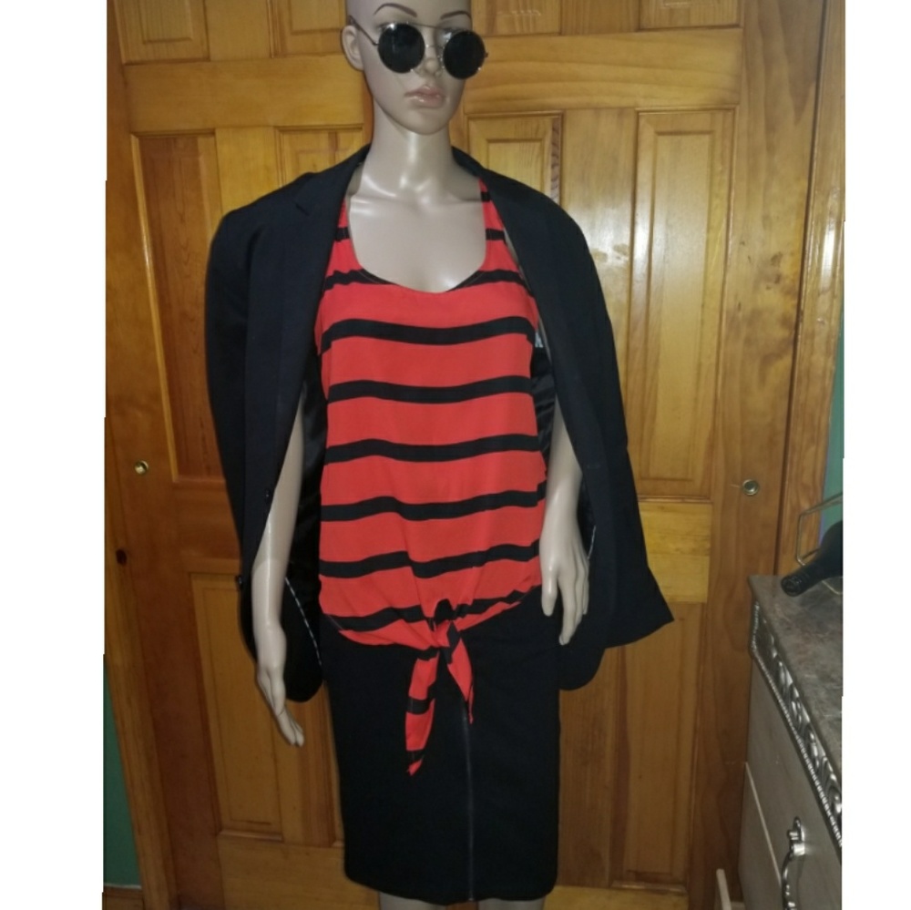 Charlotte Russe tied front red and black strip top