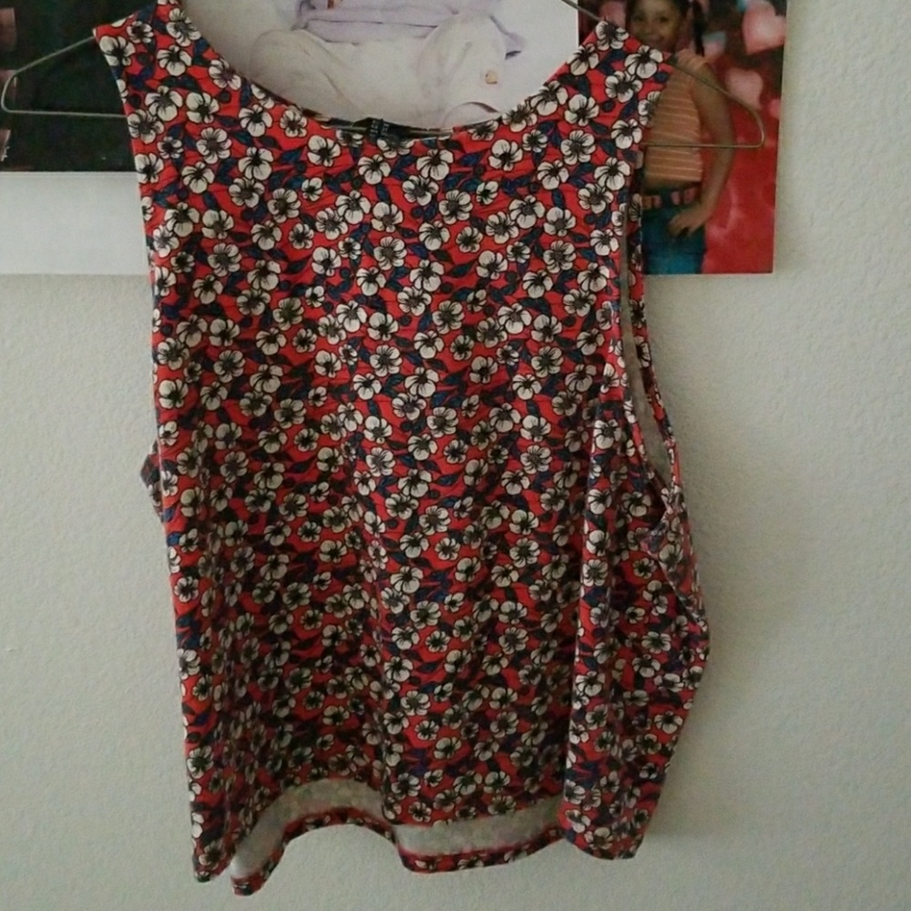 Flower crop top