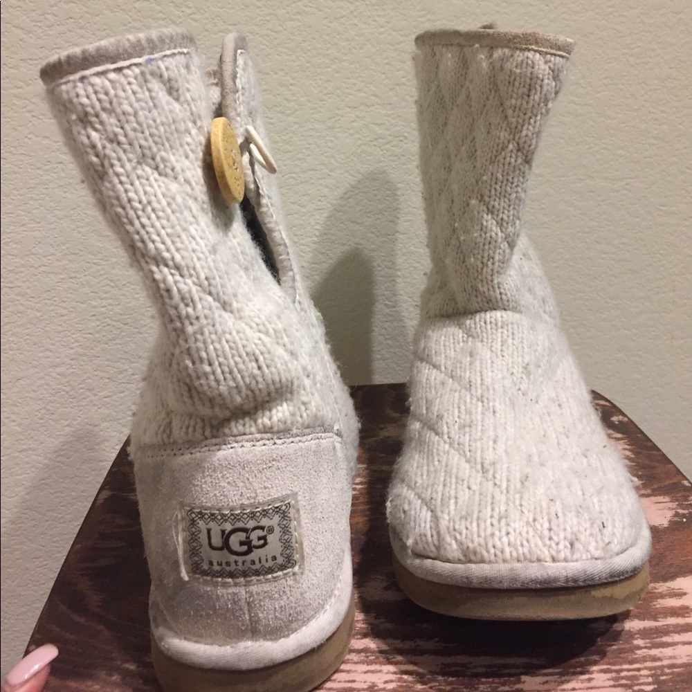 Authentic white mountain quilted UGG boots