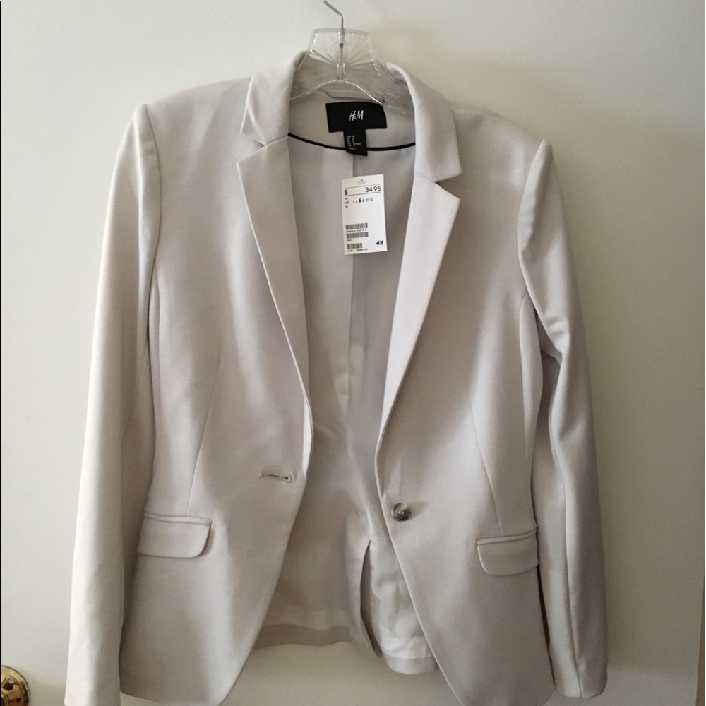 Light Beige Blazer - Size 6