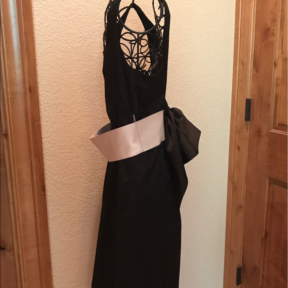 City studio dress, size 5/6. - Picture 3 of 6