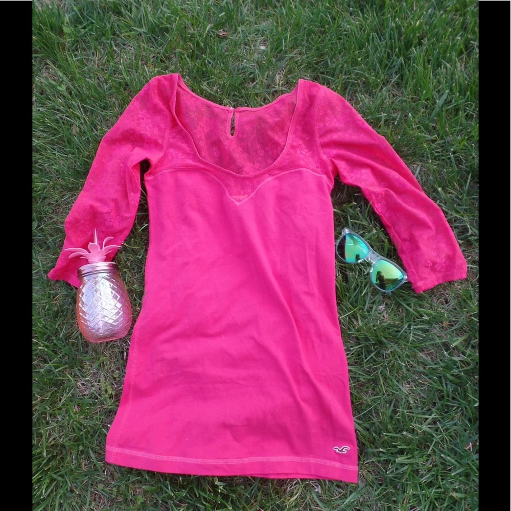 NWOT. Hollister Hot Pink 3/4 :Sleeve Top with Lace