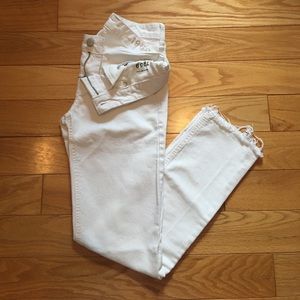 25 R GAP White Real Straight Jeans
