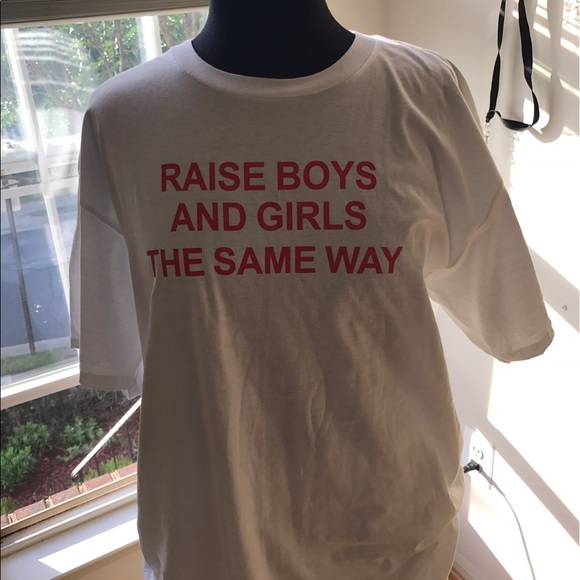 CLOSET CLOSING TODAY - Picture 2 of 2