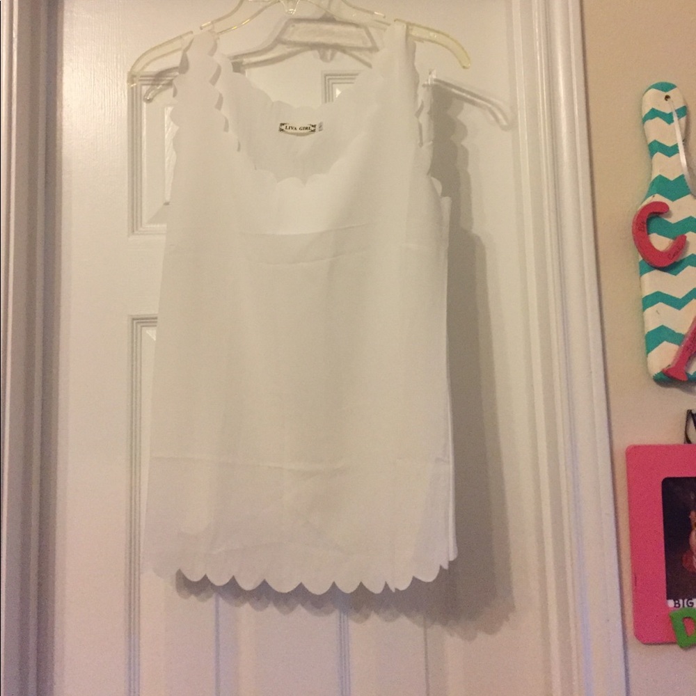 New Without Tags White Scallop Tank