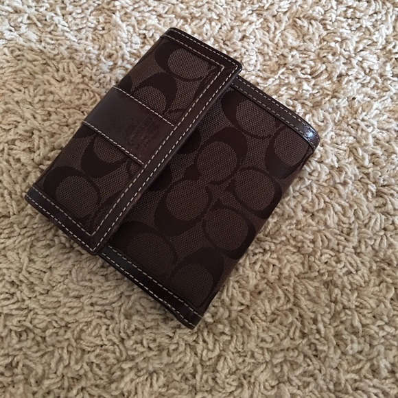 Authentic Coco brown Coach Wallet - Picture 1 of 4