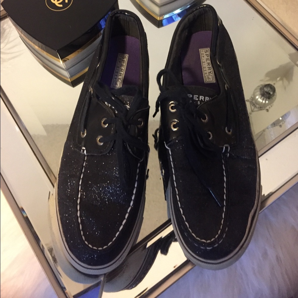 Woman's Sperry size 10