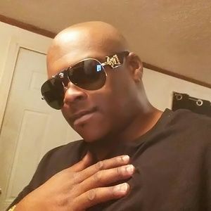 Meet your Posher, Cj