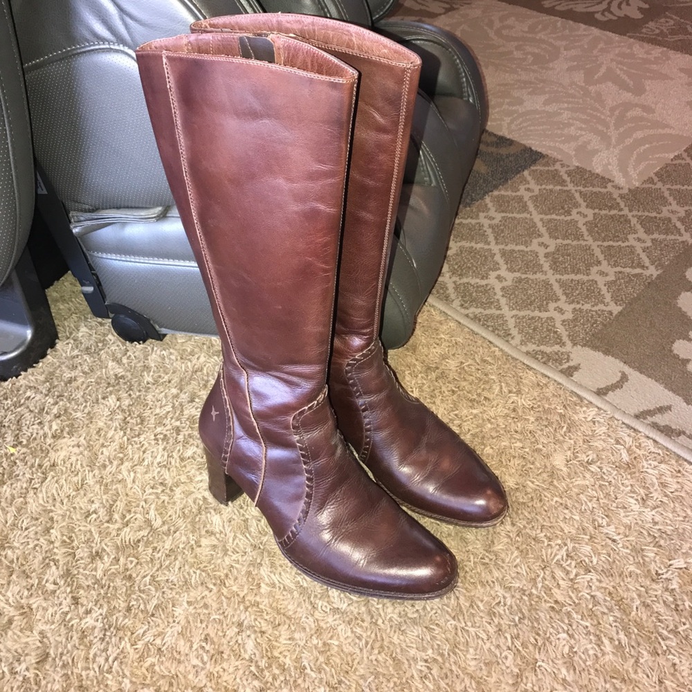 Pikolinos boots