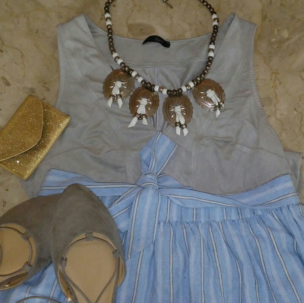 NWOT Bow Waist Denim Skirt