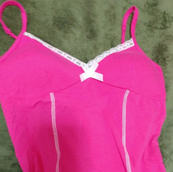 Sleepware - Picture 3 of 4