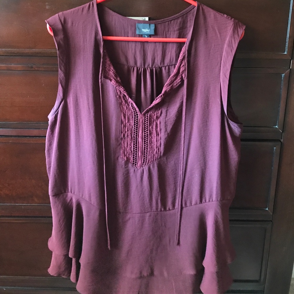 Sleeveless blouse