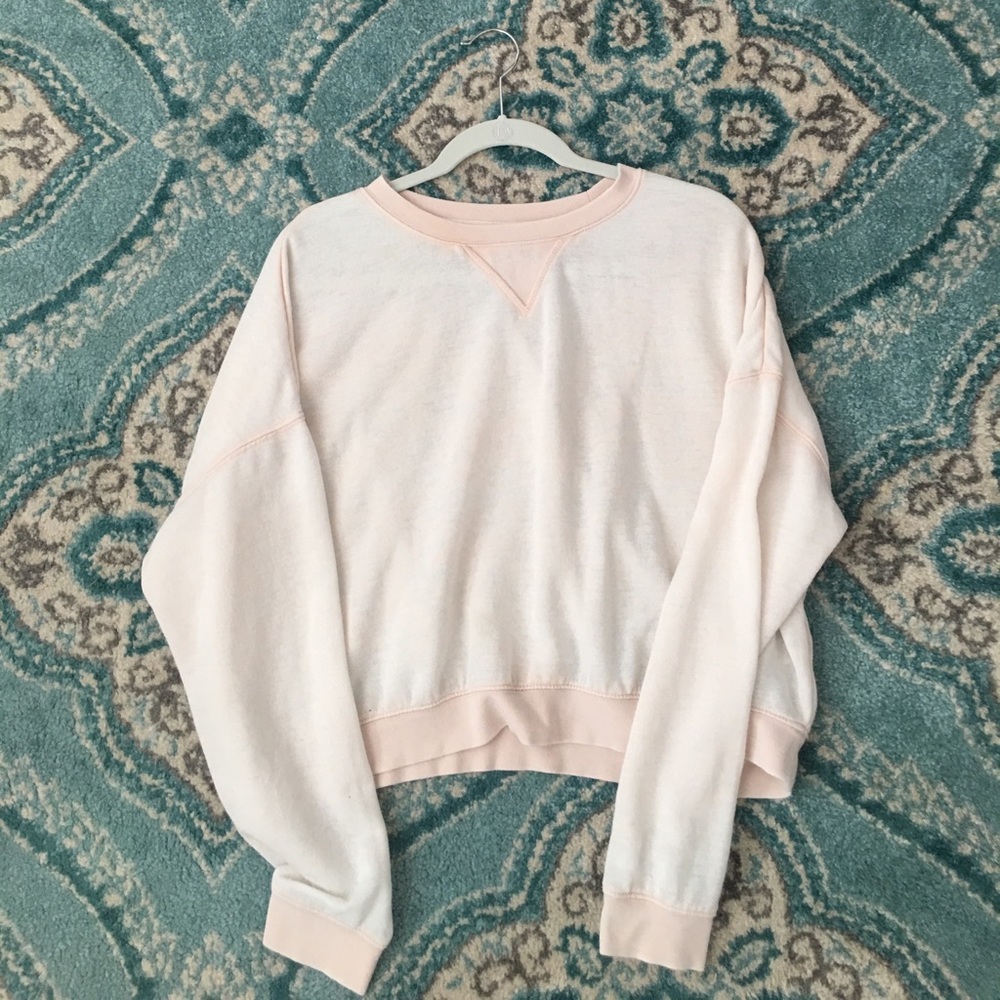 Cropped baby pink pullover