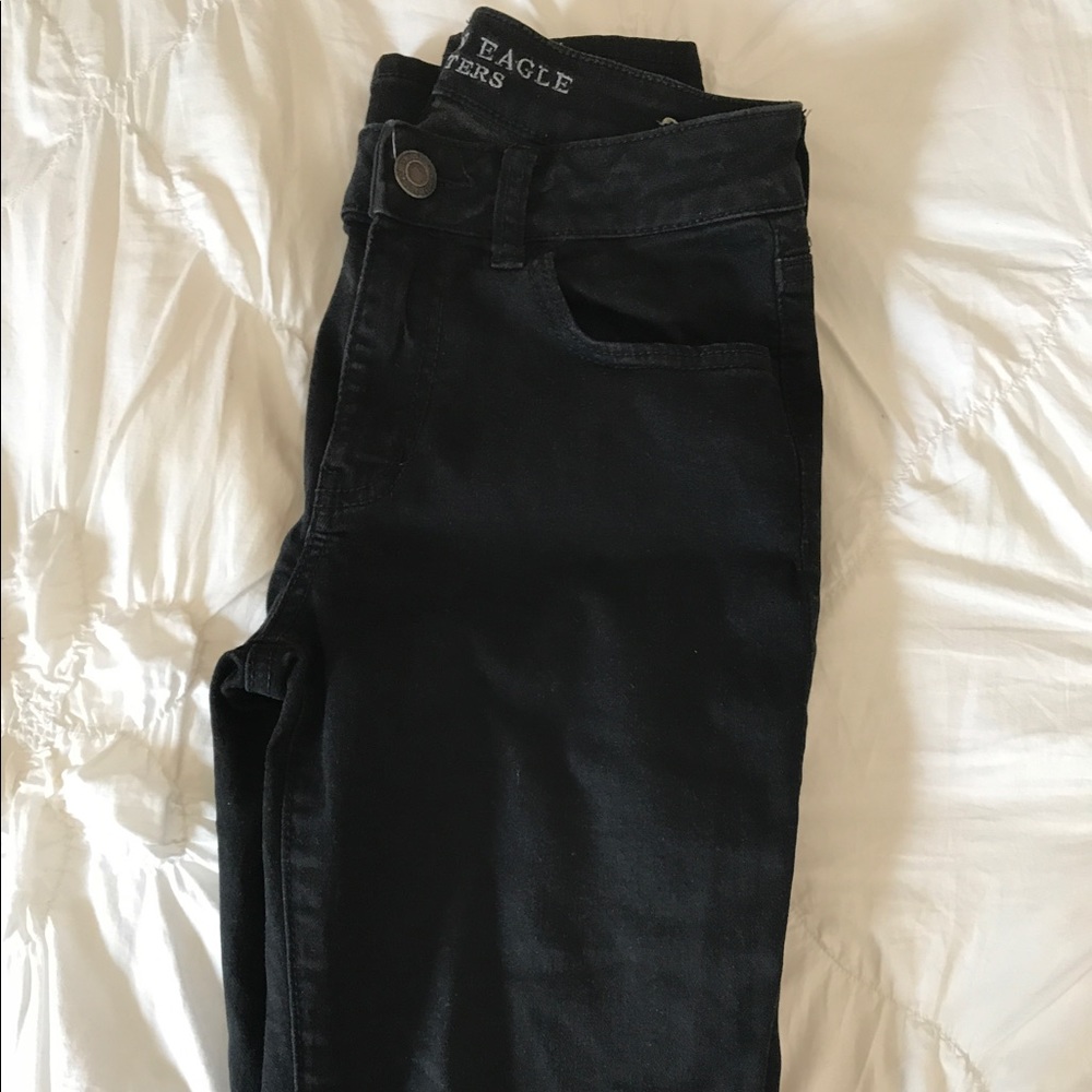 Black AE skinny jeans