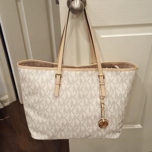 New Michael Kors Large Purse