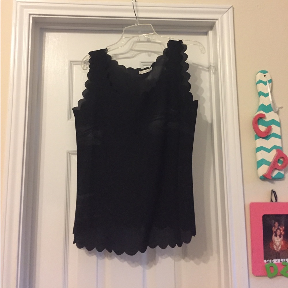 Boutique Brand Black Scallop Tank