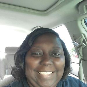 Meet your Posher, Candice