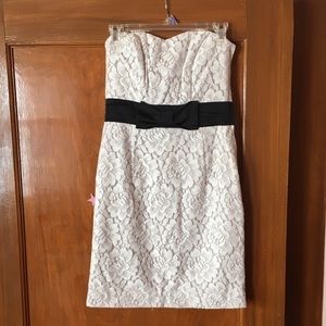 NEW: Strapless white lace dress with black bow