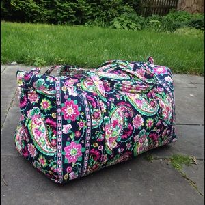 Vera Bradley Large Duffel -- Petal Paisley