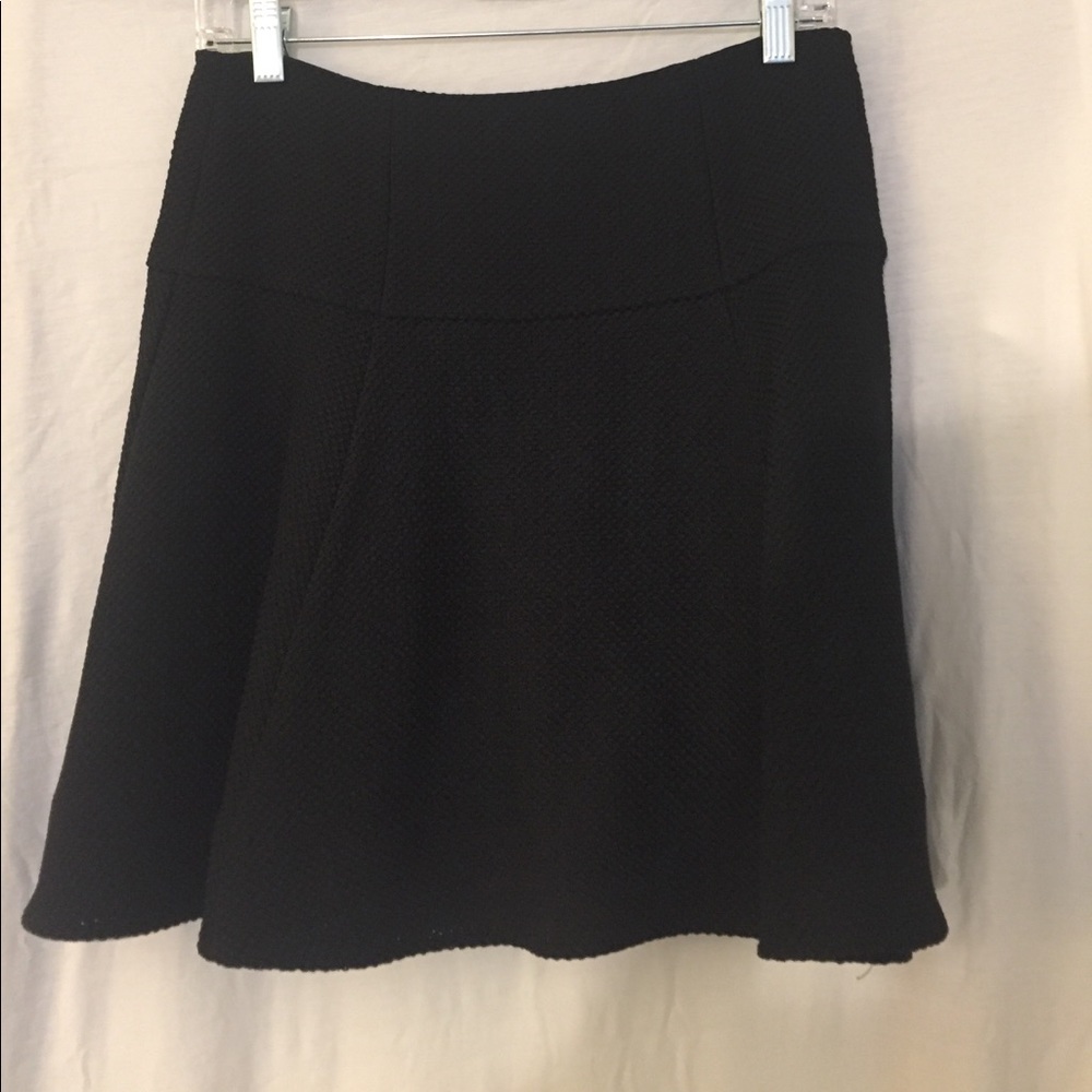 Black textured skirt