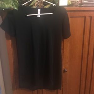 Black New XXS Lularoe Classic tee.