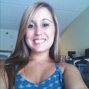 Meet your Posher, Jennifer