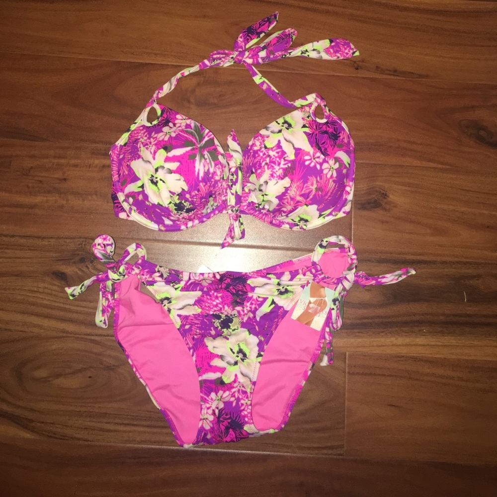 VS Swimsuit