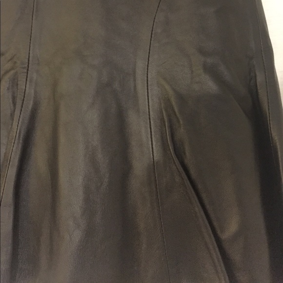 Black leather skirt - Picture 2 of 2