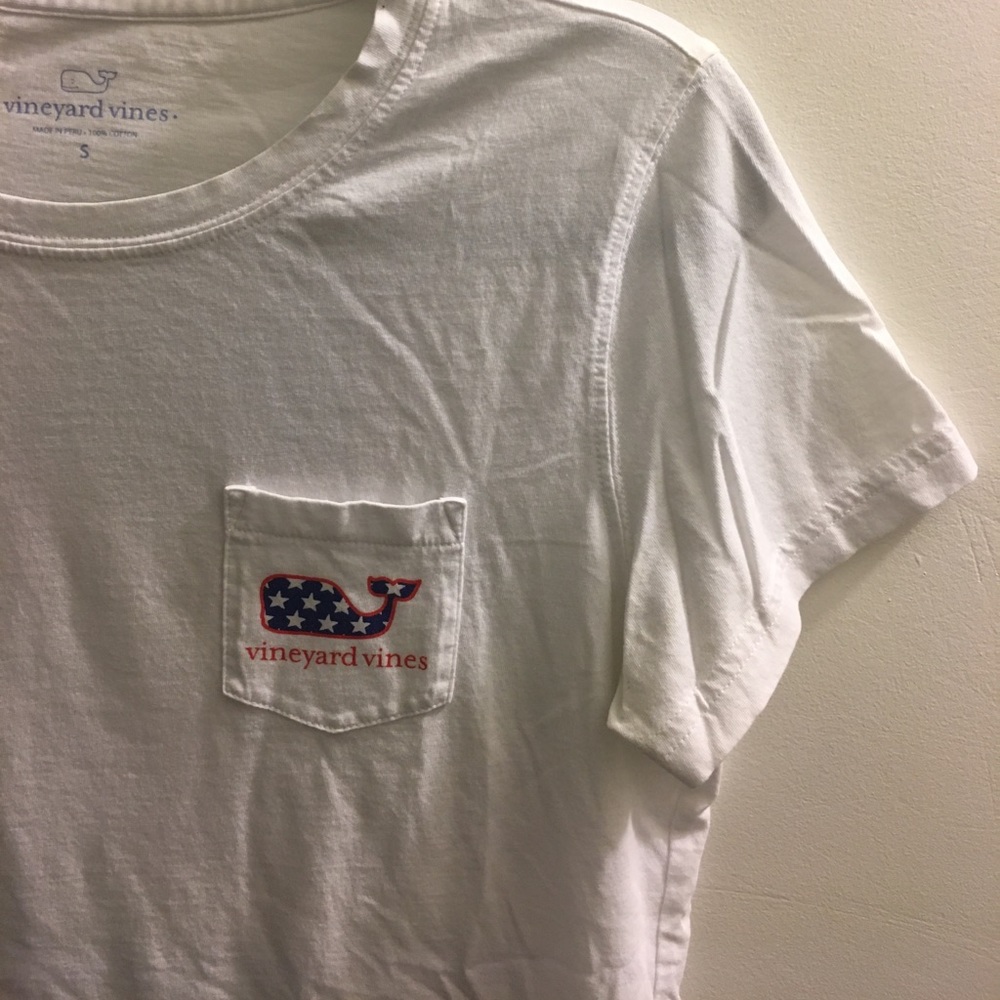 White VV small tshirt