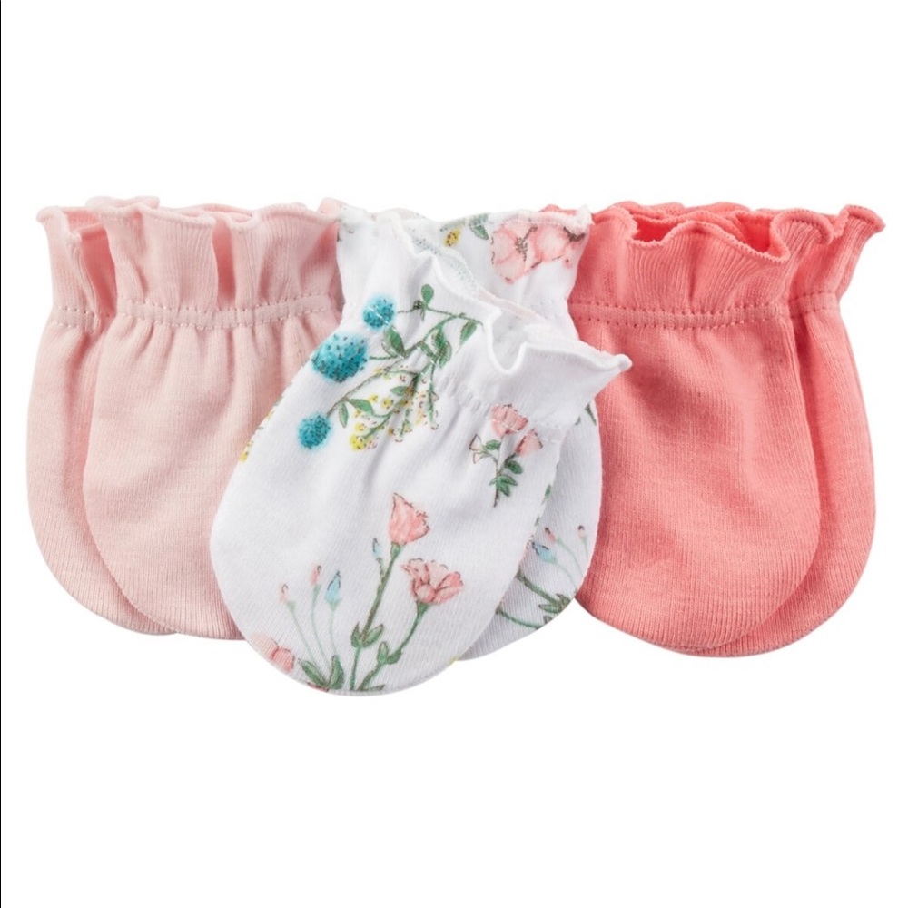 3 pack Newborn mittens ***SOLD***
