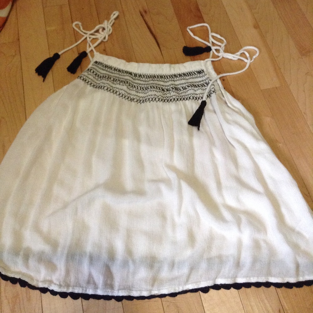 Trendy white tank
