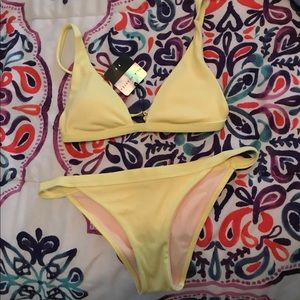 Pacsun LA hearts ribbed triangle set- Yellow