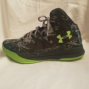 Under Armour Sneakers