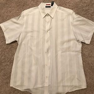 Men's short sleeve button up