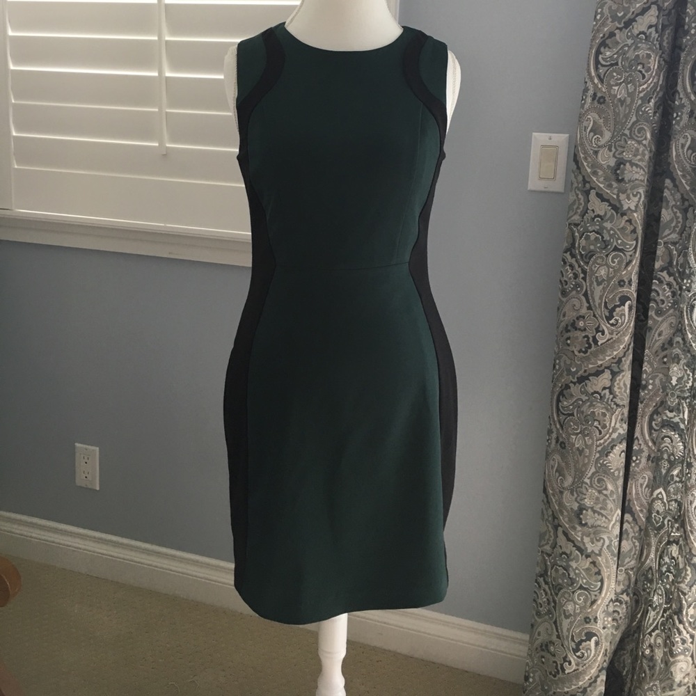 Hunter green sheath dress Hawthorne 41