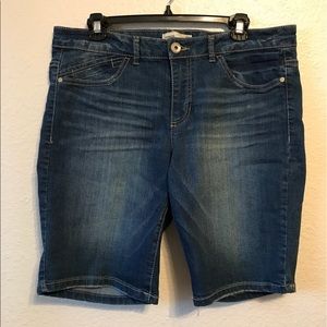 Jean shorts (Never Worn)