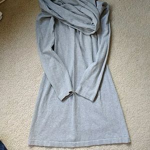Grey short dress with neck detail