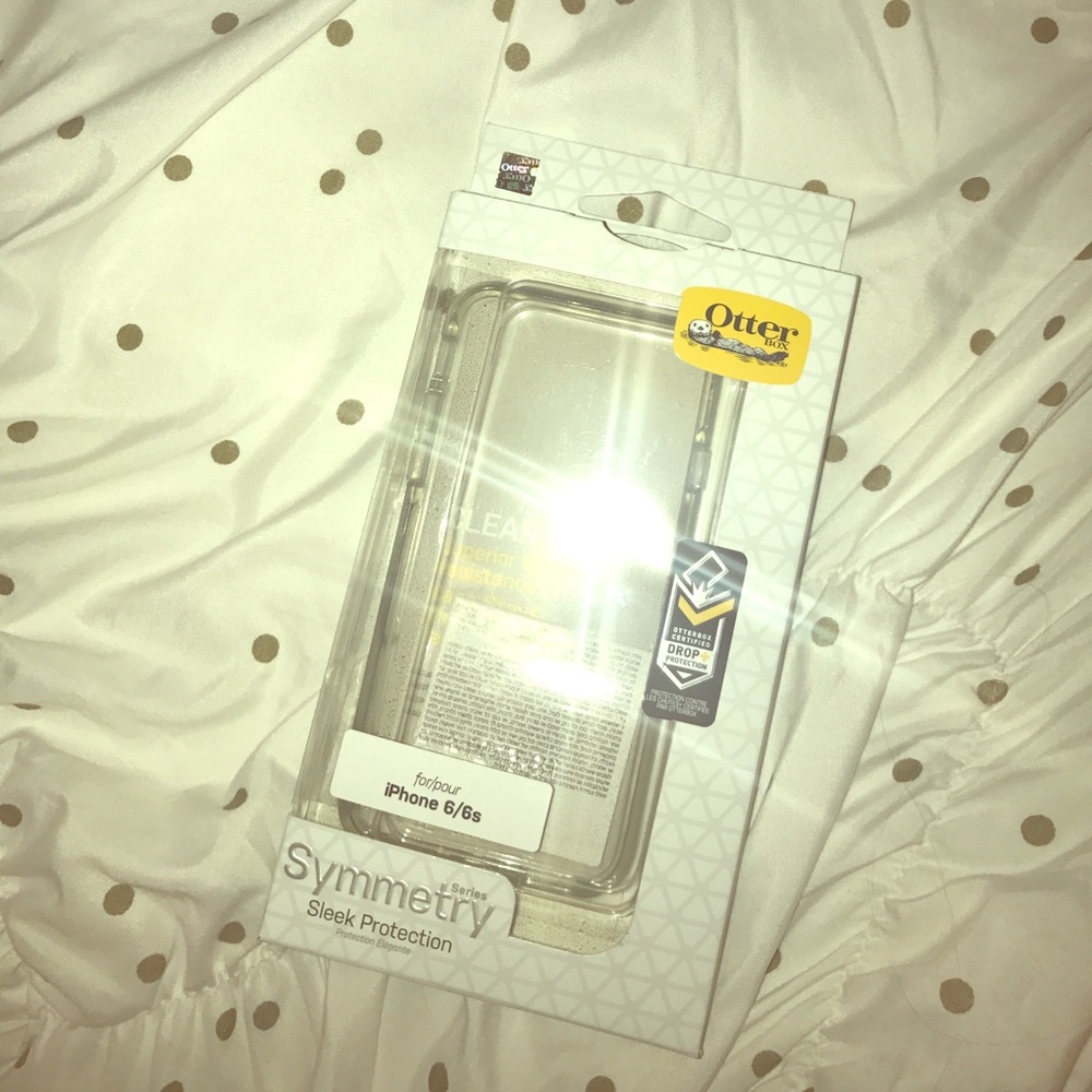 NWT Otterbox Symmetry iPhone 6/6s clear case