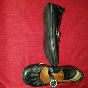 Born mary jane flats