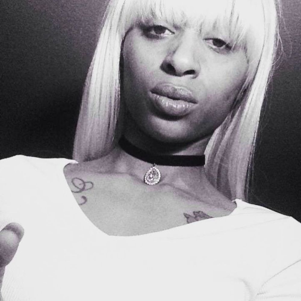 Meet your Posher, Lakia