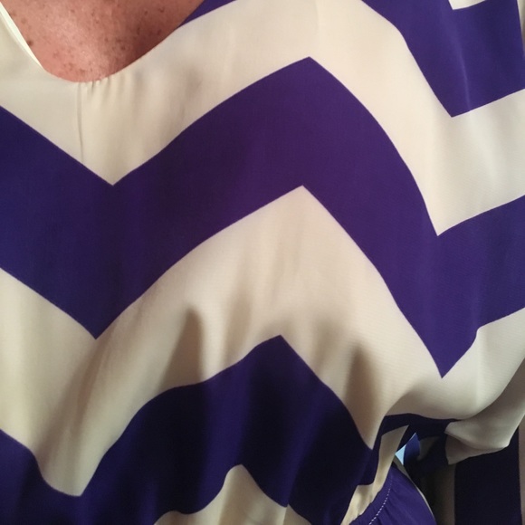 Chevron short flowy dress - Picture 2 of 2