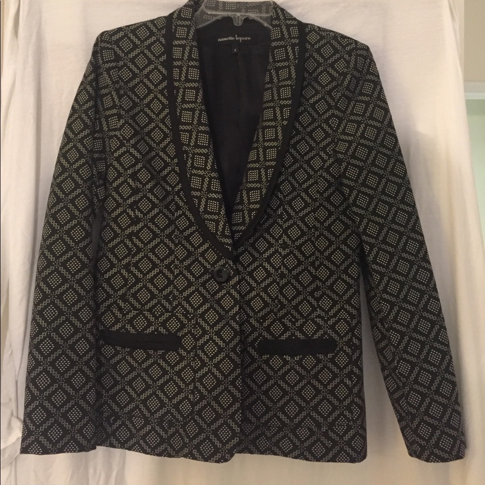Black/ivory patterned jacket
