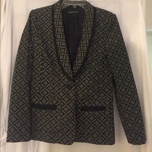 Black/ivory patterned jacket