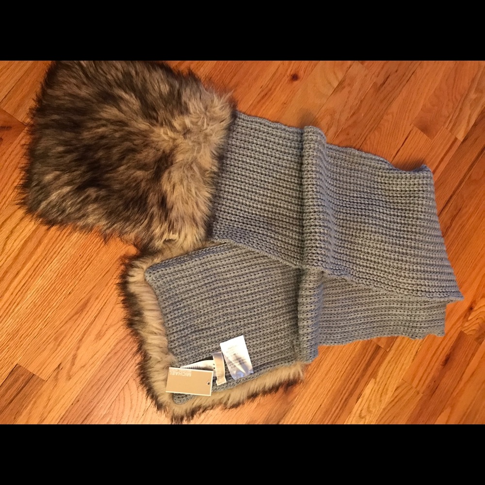 Michael Kors fur scarf with pocket