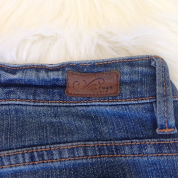 •refuge distressed shorties• - Picture 5 of 6