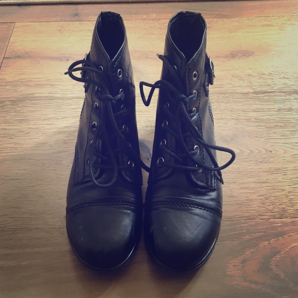 Madden Girl Black Boots Size 7