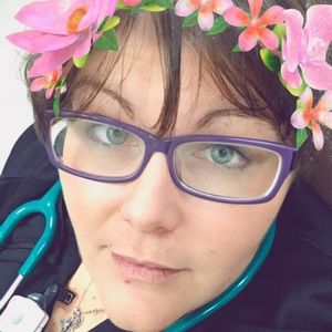 Meet your Posher, Lacey